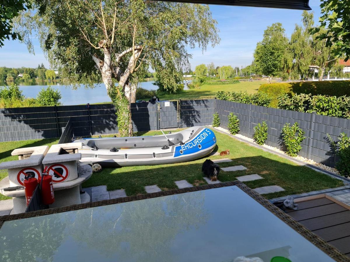 Ferienhaus Am See Hungen Exteriör bild