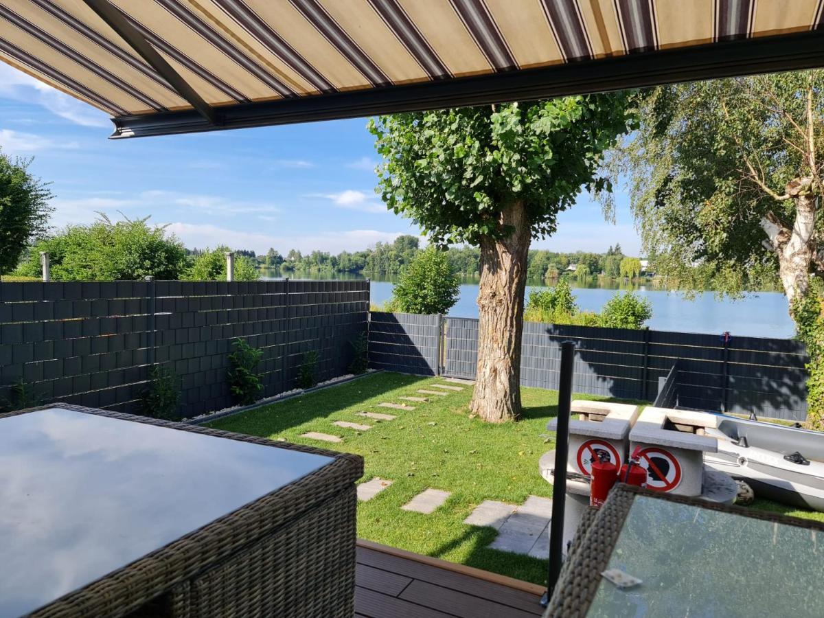 Ferienhaus Am See Hungen Exteriör bild